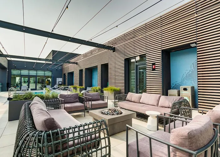 W Loop 1br W Deck Pool Gym 3 Blocks To L Chi-645 Chicago
